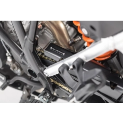 SW-MOTECH PRZEDŁUŻENIE OSŁONY ŁAŃCUCHA KTM 1050/1190/1290 ADVENTURE BLACK