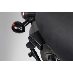 SW-MOTECH ADAPTER DO STELAŻA SLC NA PRAWĄ STRONĘ BONNEVILLE T100/120 (15-) BLACK