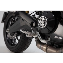 SW-MOTECH podnóżki EVO DUCATI MODELS/BENELLI TRK 502 X (18-) BLACK/SILVER